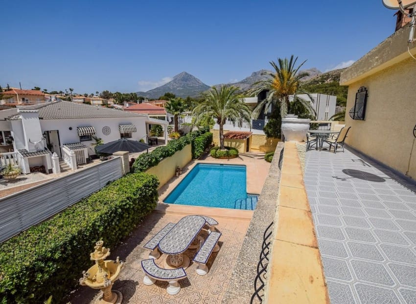 3 quarto Moradia para venda em Alfaz del Pi / L'Alfas del Pi com piscina - 490 000 € (Ref: 9310339)