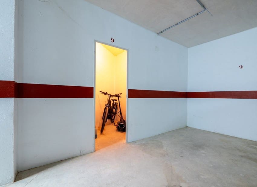 2 Zimmer Apartment zu verkaufen in San Miguel de Salinas mit Pool Garage - 204.900 € (Ref: 9312022)