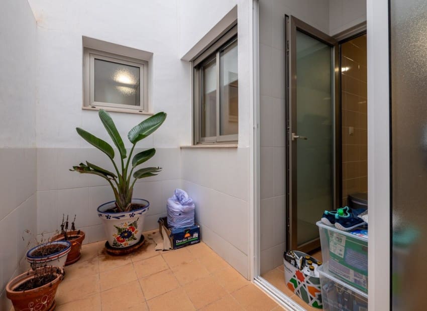 2 Zimmer Apartment zu verkaufen in San Miguel de Salinas mit Pool Garage - 204.900 € (Ref: 9312022)