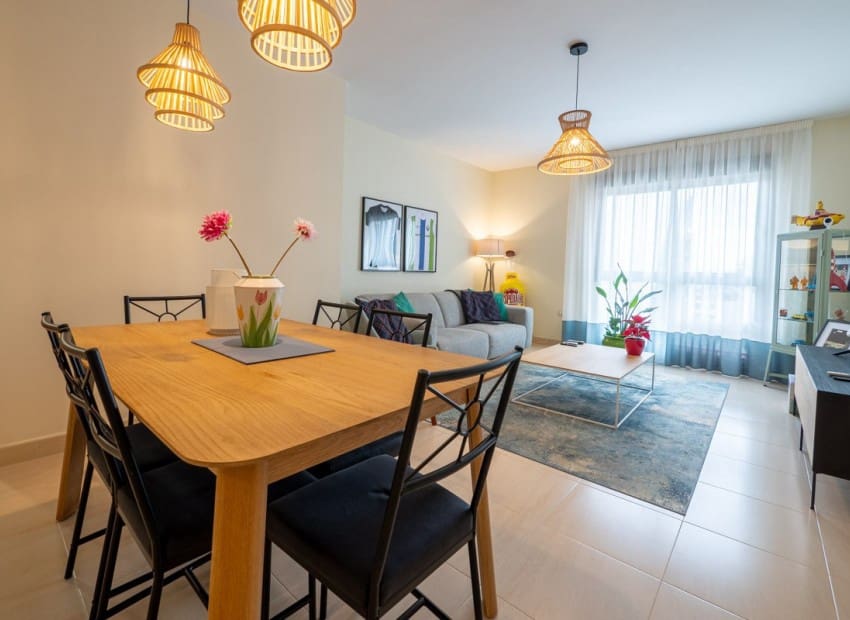 2 Zimmer Apartment zu verkaufen in San Miguel de Salinas mit Pool Garage - 204.900 € (Ref: 9312022)