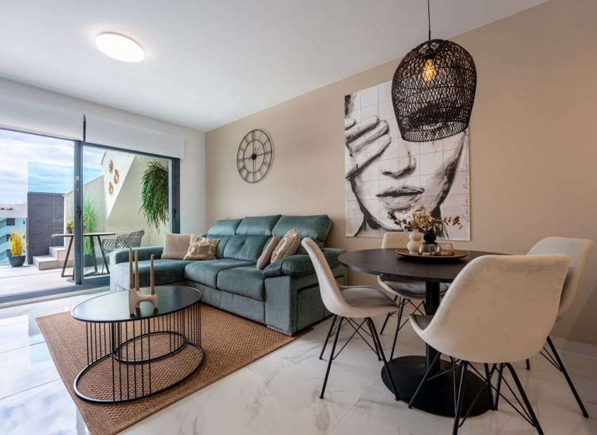 2 Zimmer Apartment zu verkaufen in Guardamar del Segura mit Pool Garage - 289.000 € (Ref: 9314284)