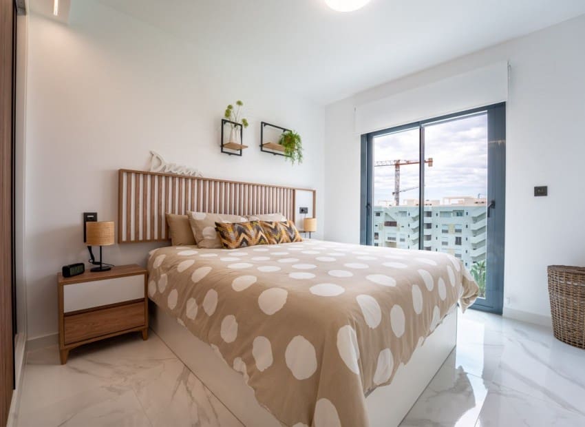 2 Zimmer Apartment zu verkaufen in Guardamar del Segura mit Pool Garage - 289.000 € (Ref: 9314284)