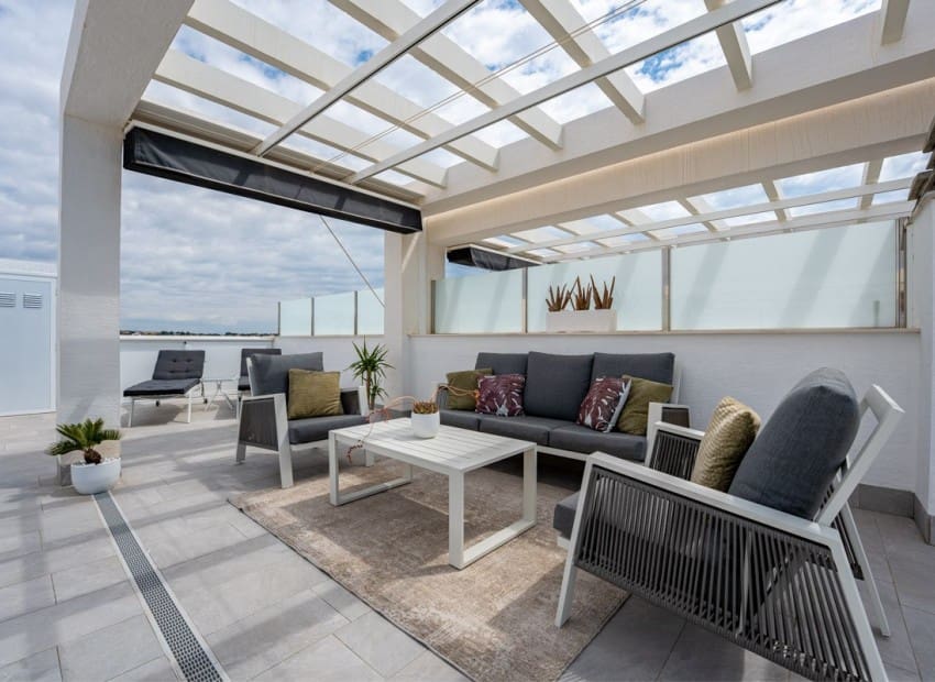 2 Zimmer Apartment zu verkaufen in Guardamar del Segura mit Pool Garage - 289.000 € (Ref: 9314284)