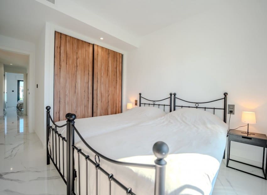 3 quarto Apartamento para venda em Guardamar del Segura com piscina garagem - 319 000 € (Ref: 9314468)