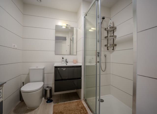 2 Zimmer Apartment zu verkaufen in La Mata, Torrevieja mit Pool Garage - 367.500 € (Ref: 9322244)