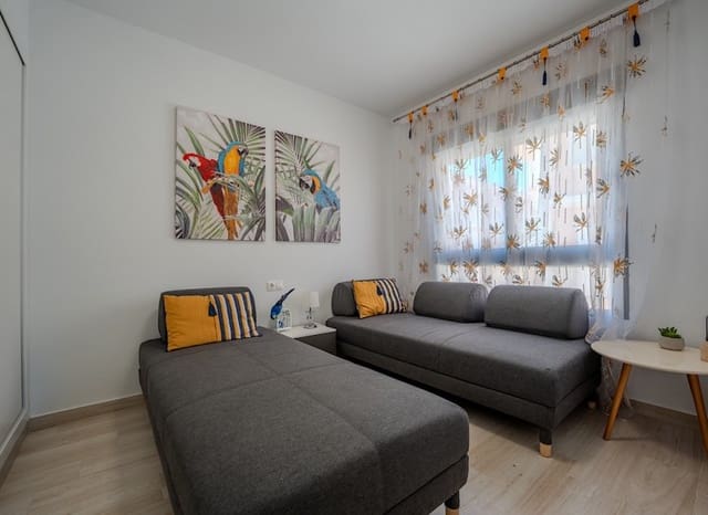 2 Zimmer Apartment zu verkaufen in La Mata, Torrevieja mit Pool Garage - 367.500 € (Ref: 9322244)
