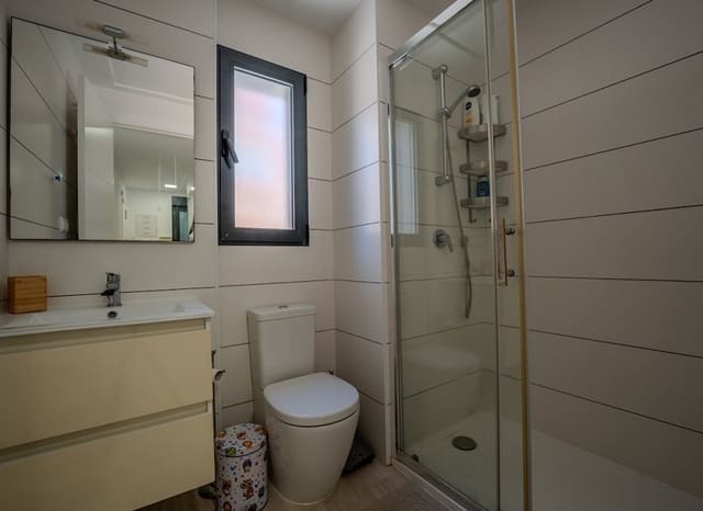 2 Zimmer Apartment zu verkaufen in La Mata, Torrevieja mit Pool Garage - 367.500 € (Ref: 9322244)