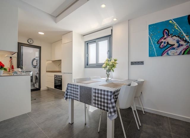 2 soveværelse Lejlighed til salg i La Florida, Orihuela med swimmingpool - € 359.900 (Ref: 9322245)