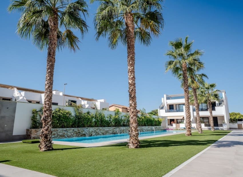 3 makuuhuone Huoneisto myytävänä paikassa Lo Pagan mukana uima-altaan - 385 000 € (Ref: 9322307)