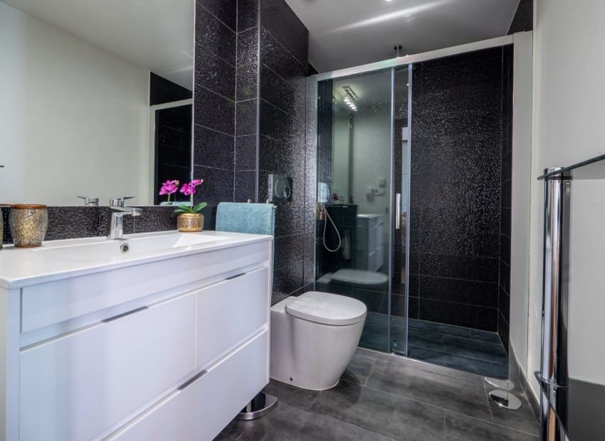 2 slaapkamer Huis te koop in Torrevieja met zwembad garage - € 379.900 (Ref: 9322308)