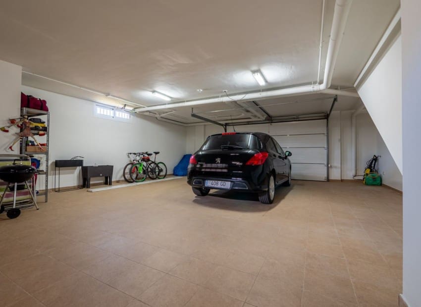 2 slaapkamer Huis te koop in Torrevieja met zwembad garage - € 379.900 (Ref: 9322308)