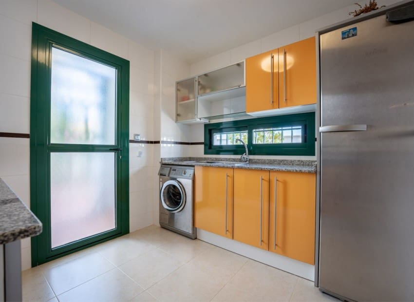 Chalet de 3 habitaciones en Rojales en venta con piscina garaje - 430.000 € (Ref: 9336920)