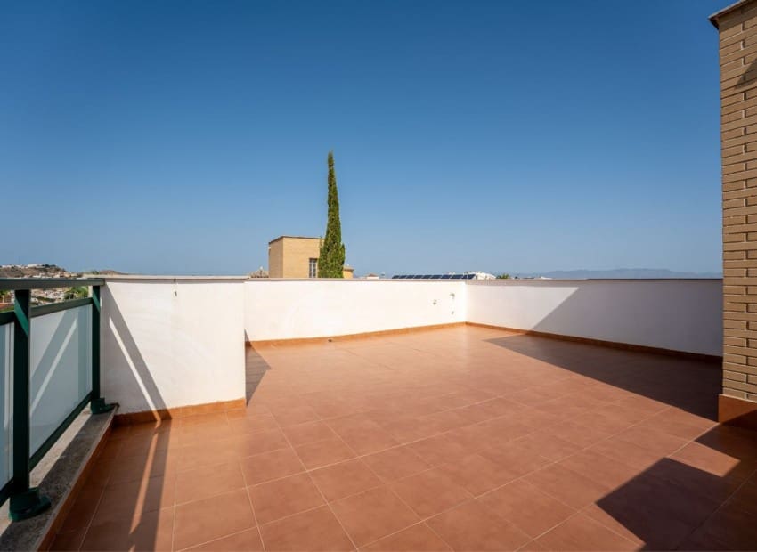 Chalet de 3 habitaciones en Rojales en venta con piscina garaje - 430.000 € (Ref: 9336920)