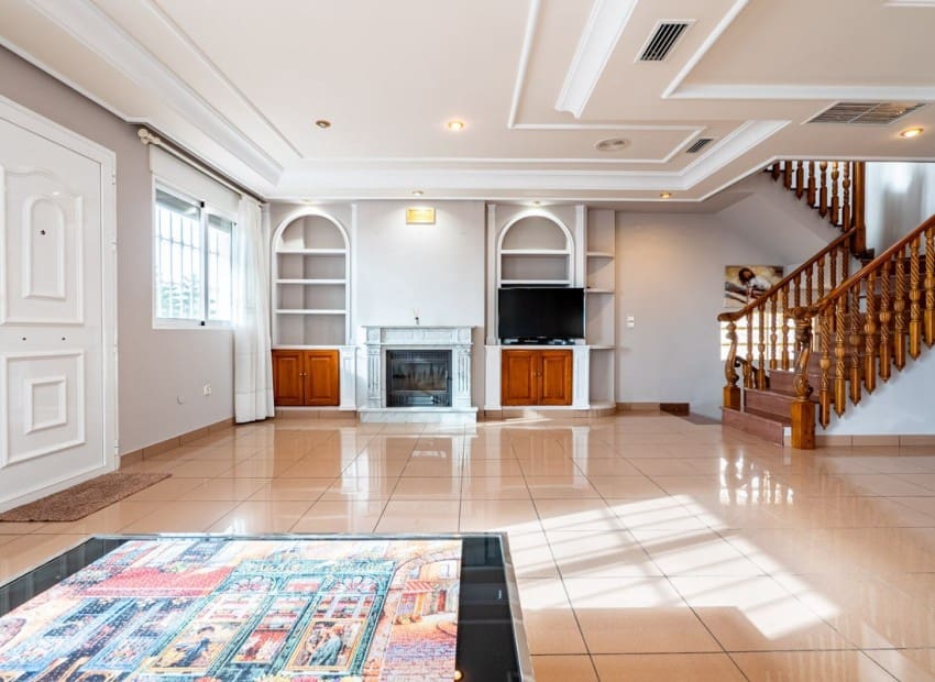 5 sypialnia Willa na sprzedaż w La Mata z basenem garażem - 549 000 € (Ref: 9337006)