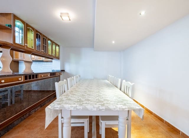 5 Zimmer Villa zu verkaufen in La Mata mit Pool Garage - 549.000 € (Ref: 9337006)