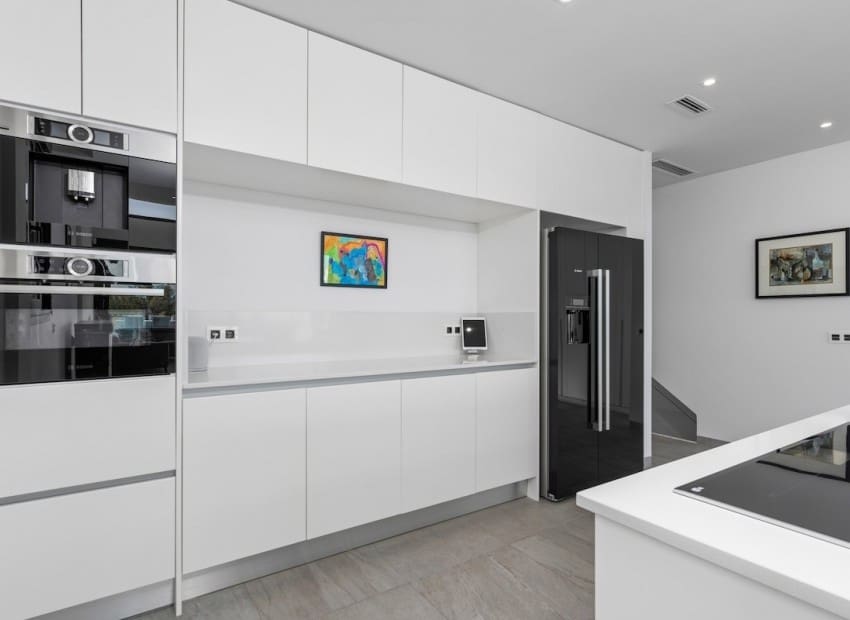 Chalet de 4 habitaciones en San Miguel de Salinas en venta con piscina - 695.000 € (Ref: 9340178)