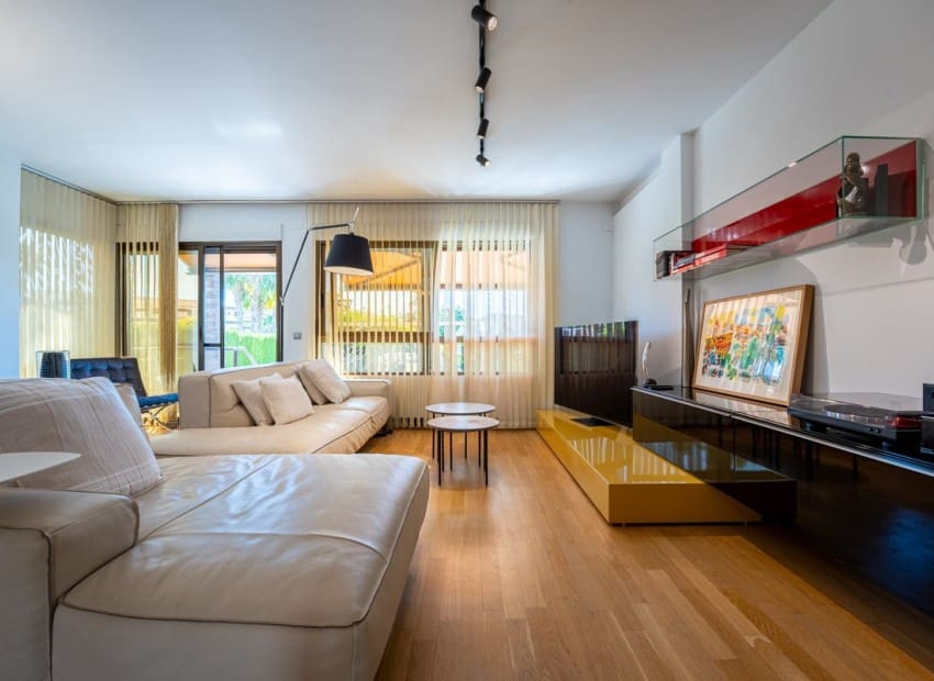 4 quarto Moradia para venda em Alicante cidade com piscina garagem - 795 000 € (Ref: 9341606)