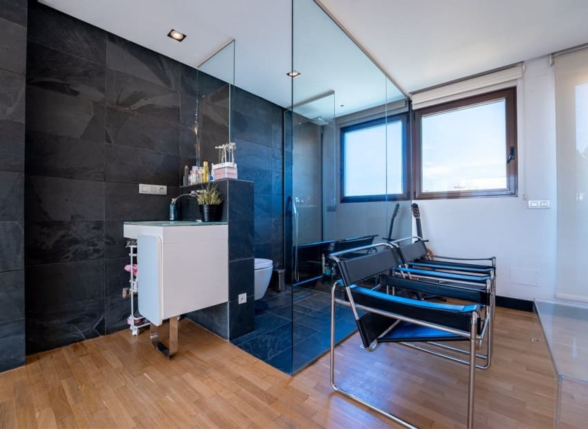 4 quarto Moradia para venda em Alicante cidade com piscina garagem - 795 000 € (Ref: 9341606)