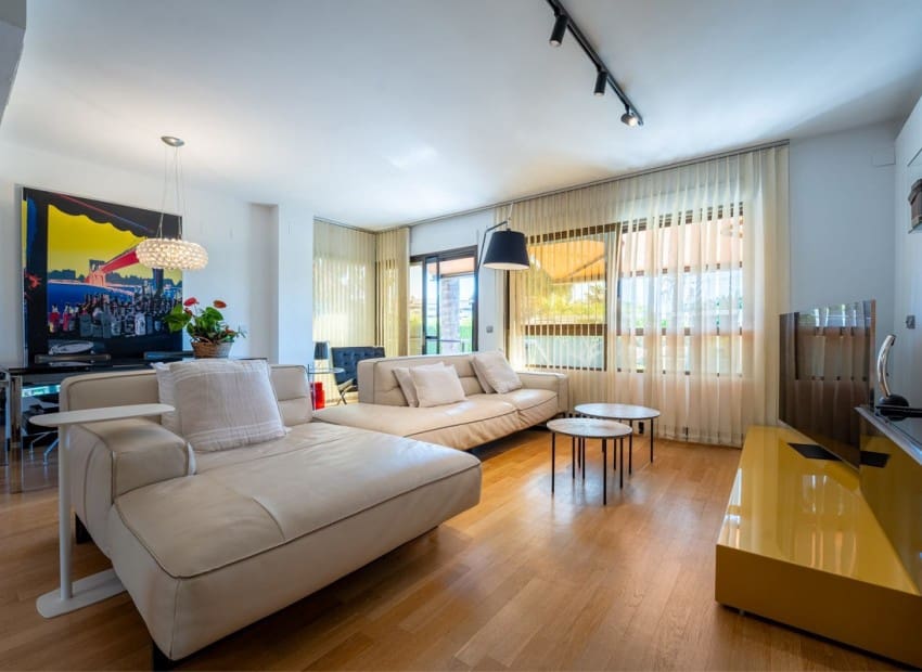 4 quarto Moradia para venda em Alicante cidade com piscina garagem - 795 000 € (Ref: 9341606)