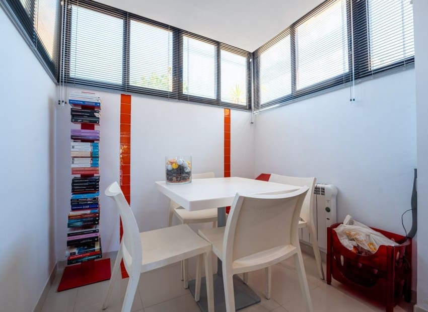 4 quarto Moradia para venda em Alicante cidade com piscina garagem - 795 000 € (Ref: 9341606)