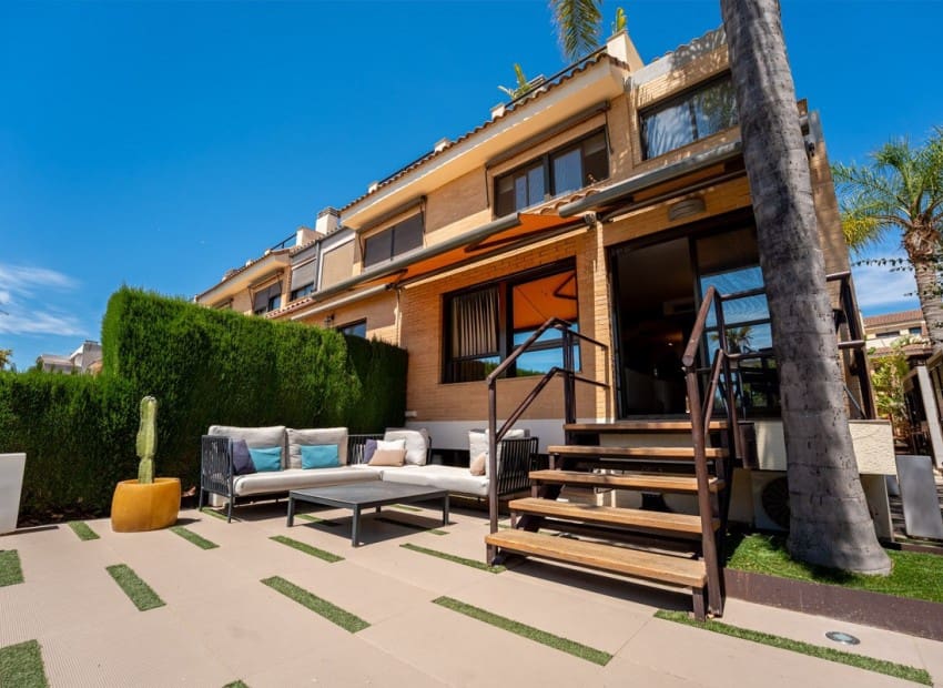 4 quarto Moradia para venda em Alicante cidade com piscina garagem - 795 000 € (Ref: 9341606)