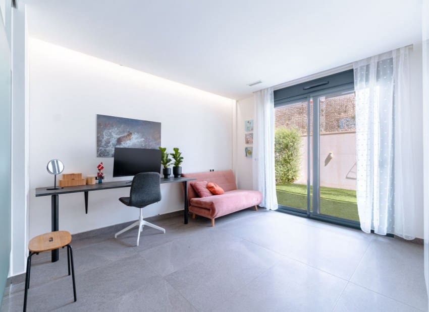 5 Zimmer Villa zu verkaufen in San Miguel de Salinas mit Pool Garage - 799.900 € (Ref: 9341636)