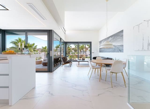 5 Zimmer Villa zu verkaufen in San Miguel de Salinas mit Pool Garage - 799.900 € (Ref: 9341636)