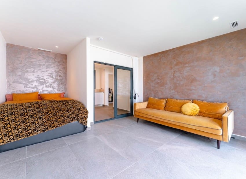 5 Zimmer Villa zu verkaufen in San Miguel de Salinas mit Pool Garage - 799.900 € (Ref: 9341636)