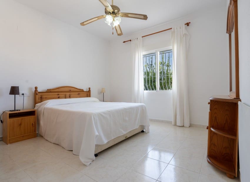 Townhouse for sale in Benitachell / Benitatxell - € 345,000 (Ref: 9343579)