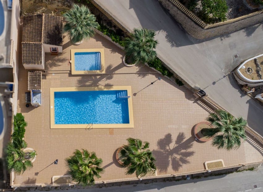 Townhouse for sale in Benitachell / Benitatxell - € 345,000 (Ref: 9343579)