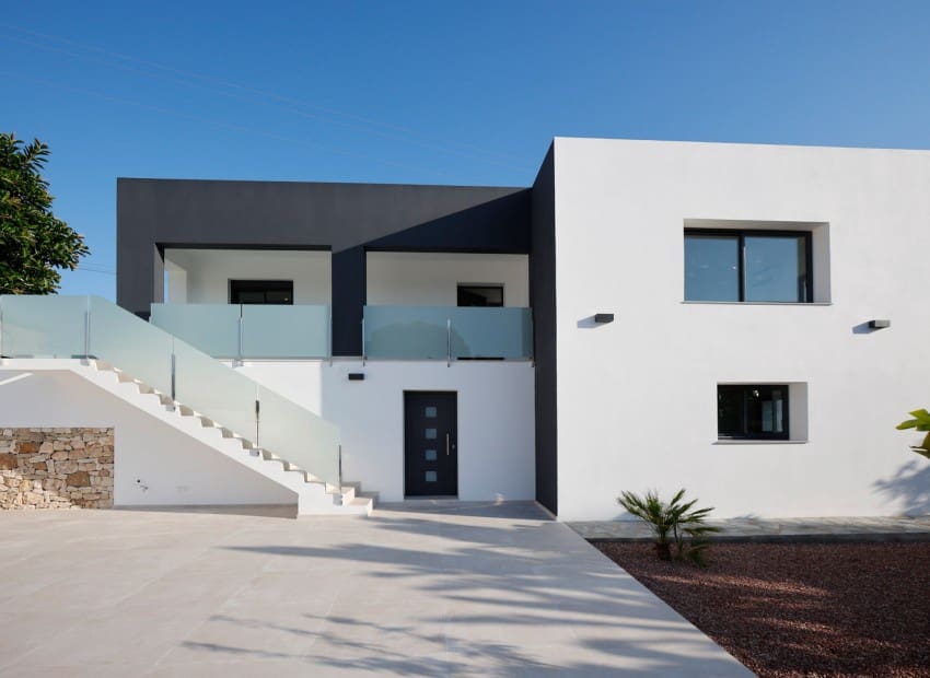 Chalet de 4 habitaciones en Calpe / Calp en venta con piscina - 840.000 € (Ref: 9343580)