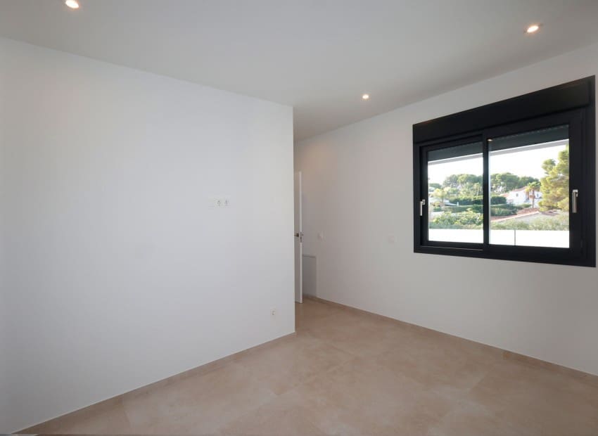 Chalet de 4 habitaciones en Calpe / Calp en venta con piscina - 840.000 € (Ref: 9343580)