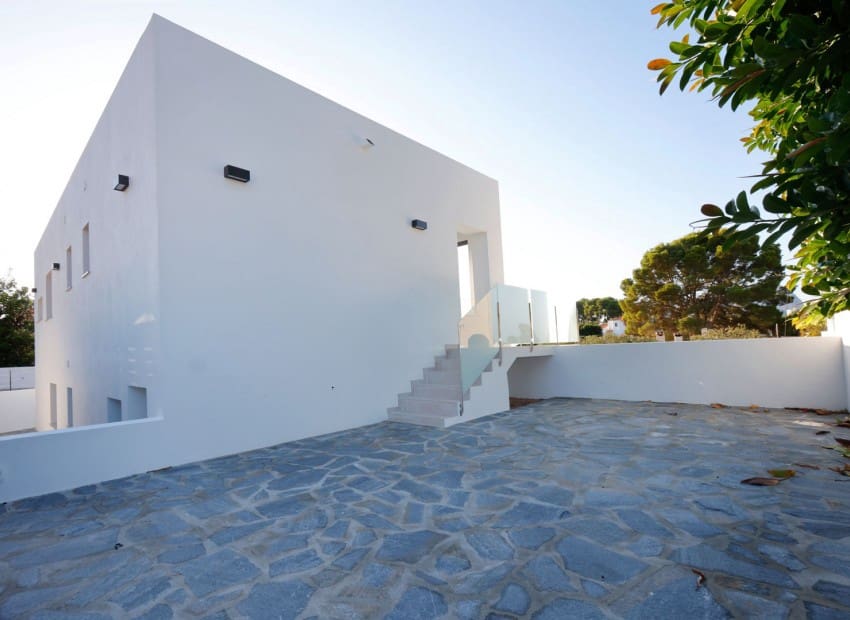 Chalet de 4 habitaciones en Calpe / Calp en venta con piscina - 840.000 € (Ref: 9343580)