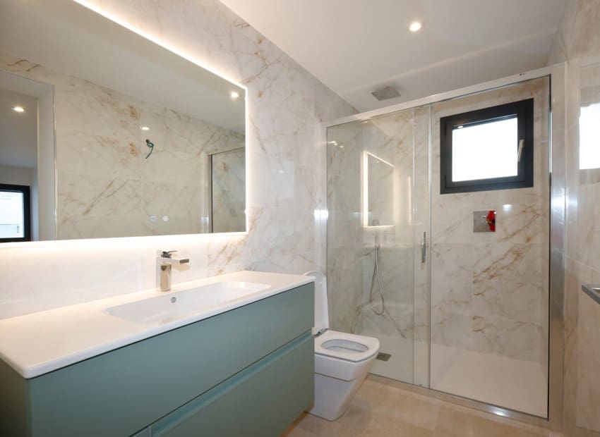 Chalet de 4 habitaciones en Calpe / Calp en venta con piscina - 840.000 € (Ref: 9343580)