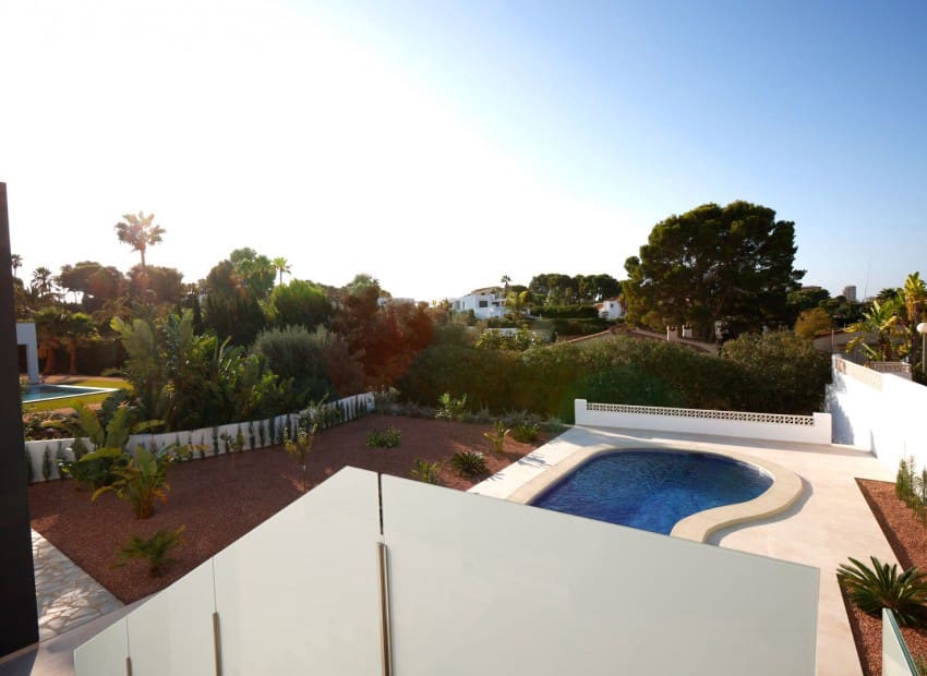 Chalet de 4 habitaciones en Calpe / Calp en venta con piscina - 840.000 € (Ref: 9343580)