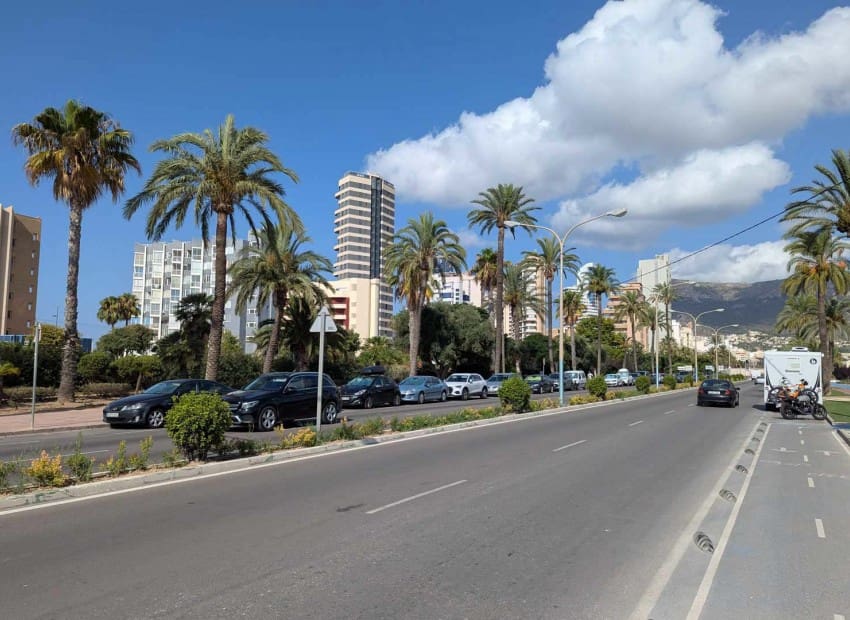 Chalet de 4 habitaciones en Calpe / Calp en venta con piscina - 840.000 € (Ref: 9343580)