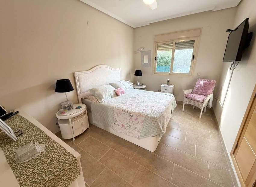 4 bedroom Villa for sale in Calpe / Calp with pool garage - € 899,500 (Ref: 9348431)