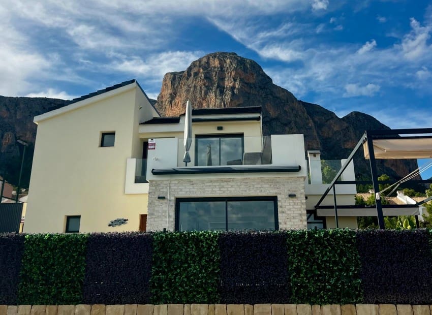 3 quarto Moradia para venda em Polop com piscina - 595 000 € (Ref: 9352889)