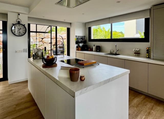 3 quarto Moradia para venda em Polop com piscina - 595 000 € (Ref: 9352889)