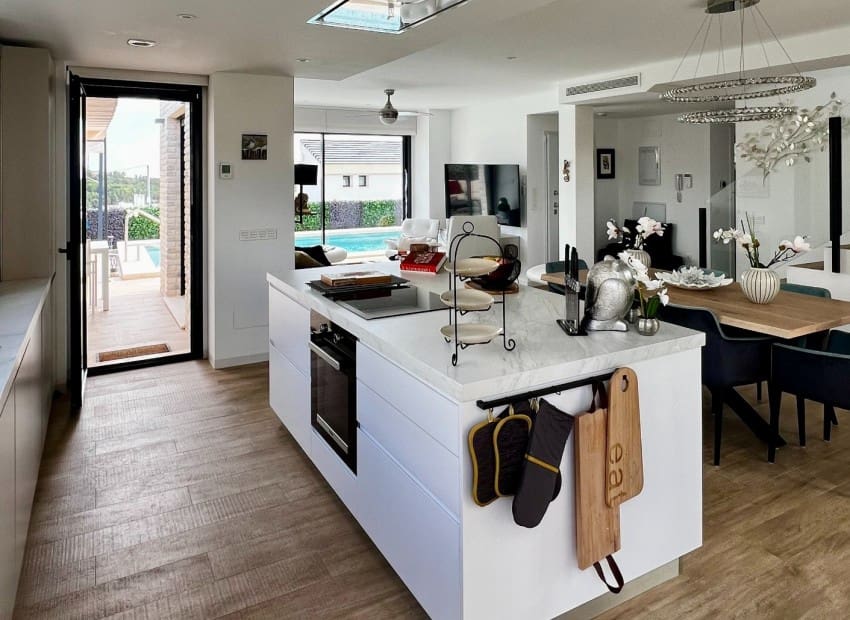 3 quarto Moradia para venda em Polop com piscina - 595 000 € (Ref: 9352889)