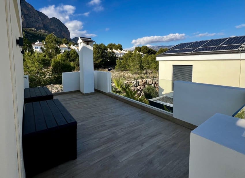 3 quarto Moradia para venda em Polop com piscina - 595 000 € (Ref: 9352889)