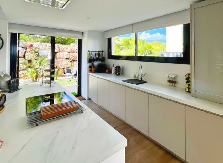 3 makuuhuone Huvila myytävänä paikassa Polop mukana uima-altaan - 575 000 € (Ref: 9352889)