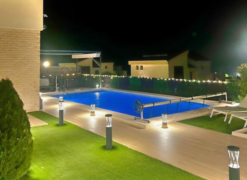 3 makuuhuone Huvila myytävänä paikassa Polop mukana uima-altaan - 575 000 € (Ref: 9352889)