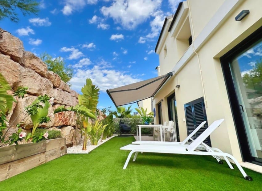 3 makuuhuone Huvila myytävänä paikassa Polop mukana uima-altaan - 575 000 € (Ref: 9352889)