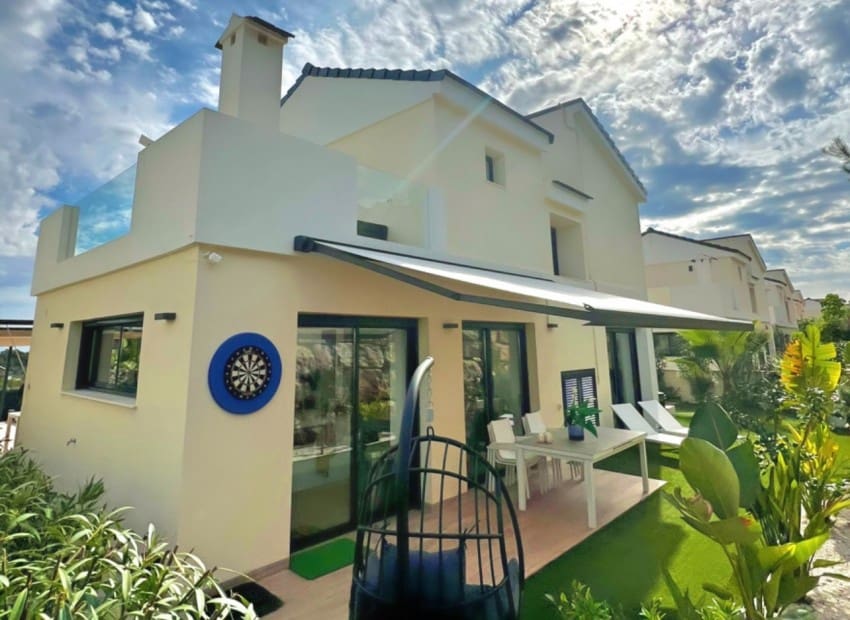 3 makuuhuone Huvila myytävänä paikassa Polop mukana uima-altaan - 575 000 € (Ref: 9352889)