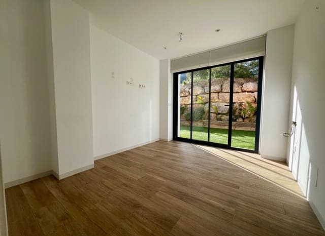 3 bedroom Villa for sale in Polop with pool - € 575,000 (Ref: 9352889)