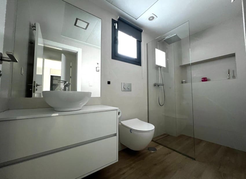 3 bedroom Villa for sale in Polop with pool - € 575,000 (Ref: 9352889)