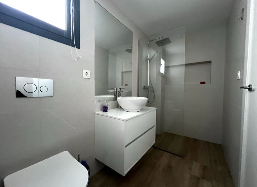 3 bedroom Villa for sale in Polop with pool - € 575,000 (Ref: 9352889)