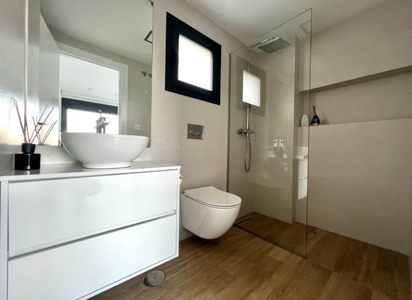 3 bedroom Villa for sale in Polop with pool - € 575,000 (Ref: 9352889)