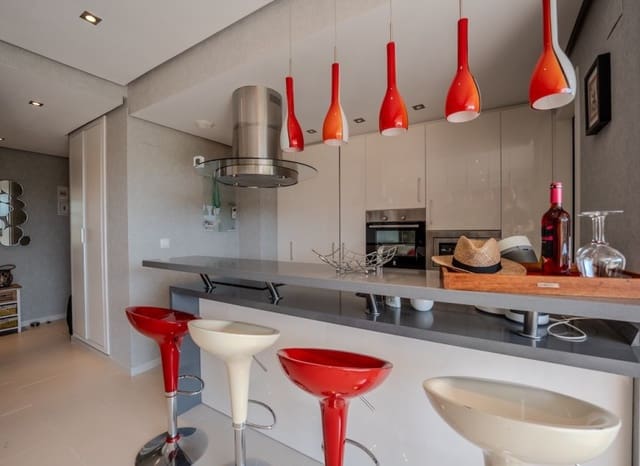 2 slaapkamer Appartement te koop in Las Filipinas met zwembad - € 289.500 (Ref: 9363312)